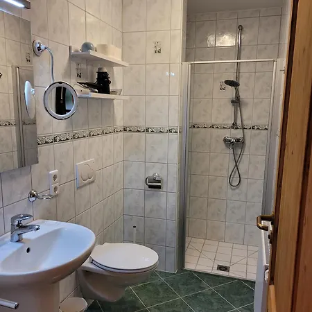 Sommerseite Daire Seebach